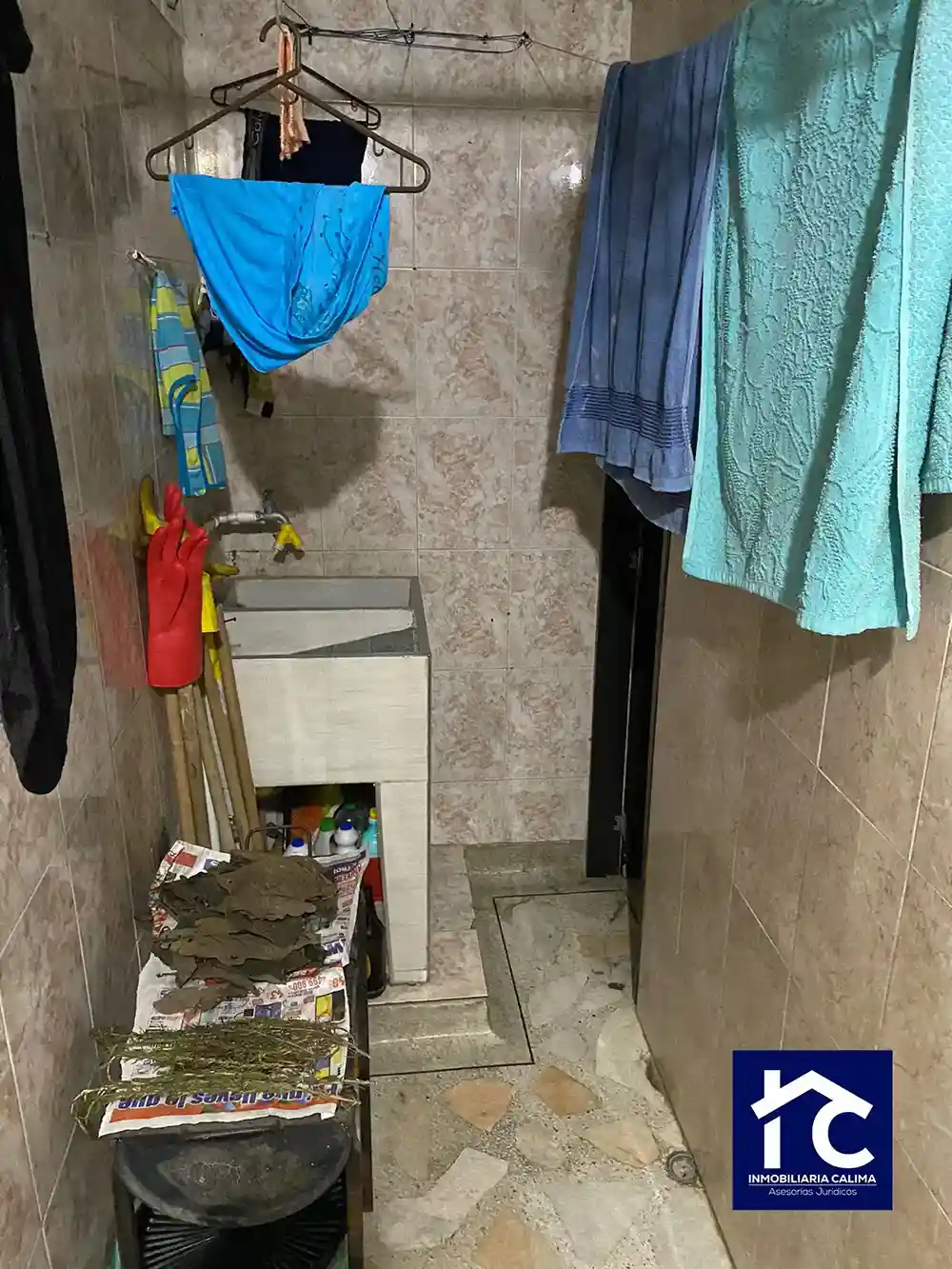 Casa de 3 pisos Barrio Decepaz Cali